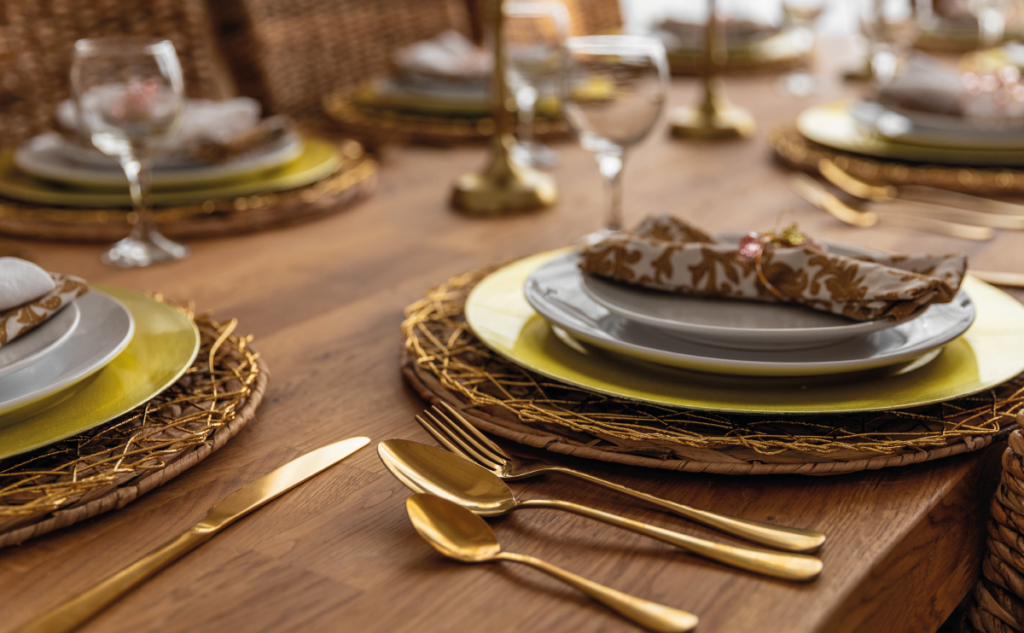 Descubra o Encanto da Mesa Posta: Inspire-se Conosco!